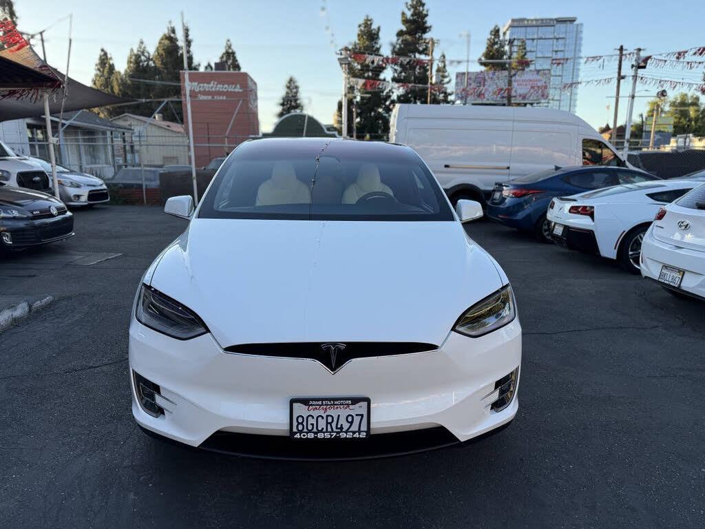 Tesla Model X 2