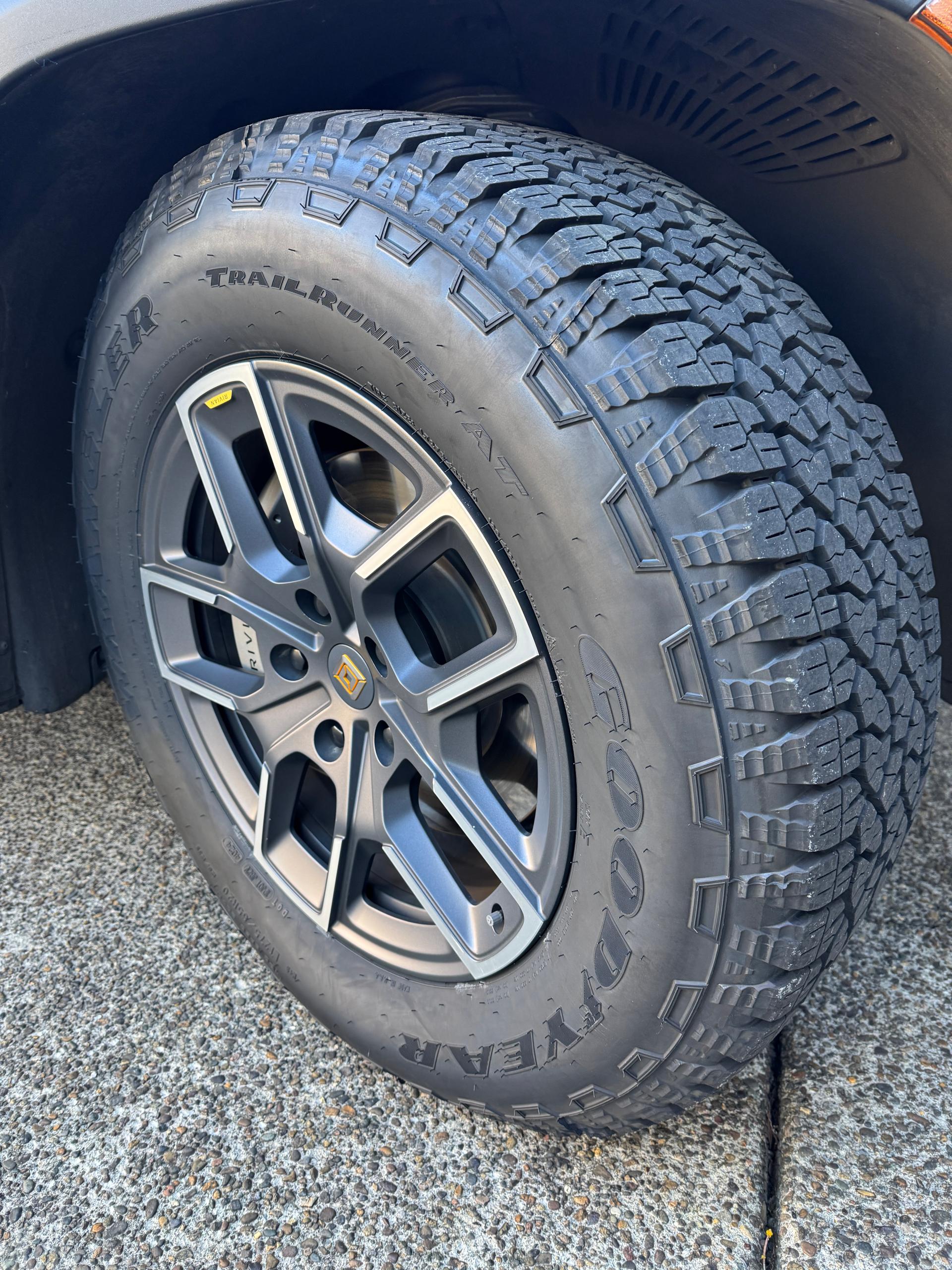 2024 Rivian R1S Adventure Performance Dual Max 3