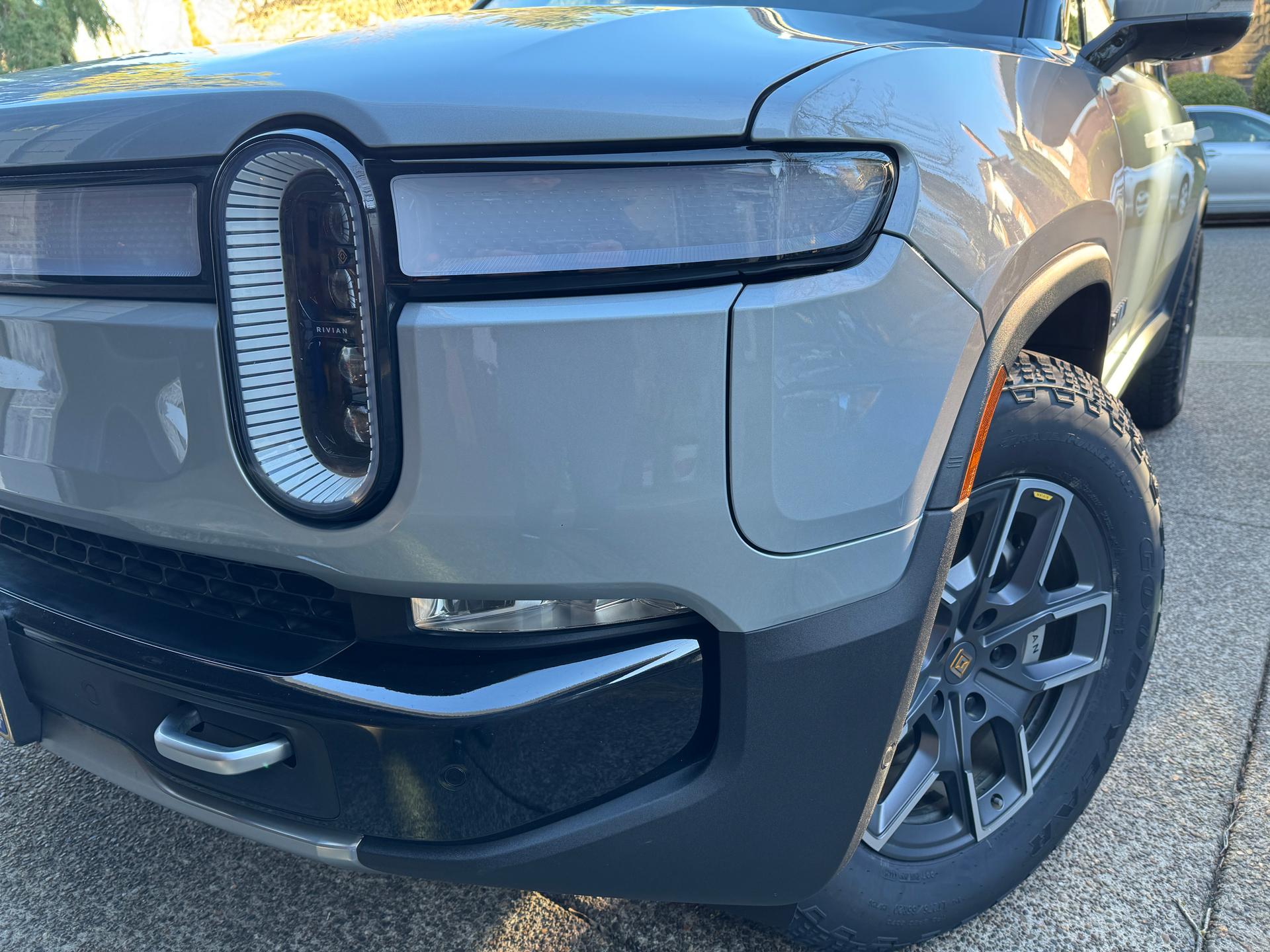 2024 Rivian R1S Adventure Performance Dual Max 7