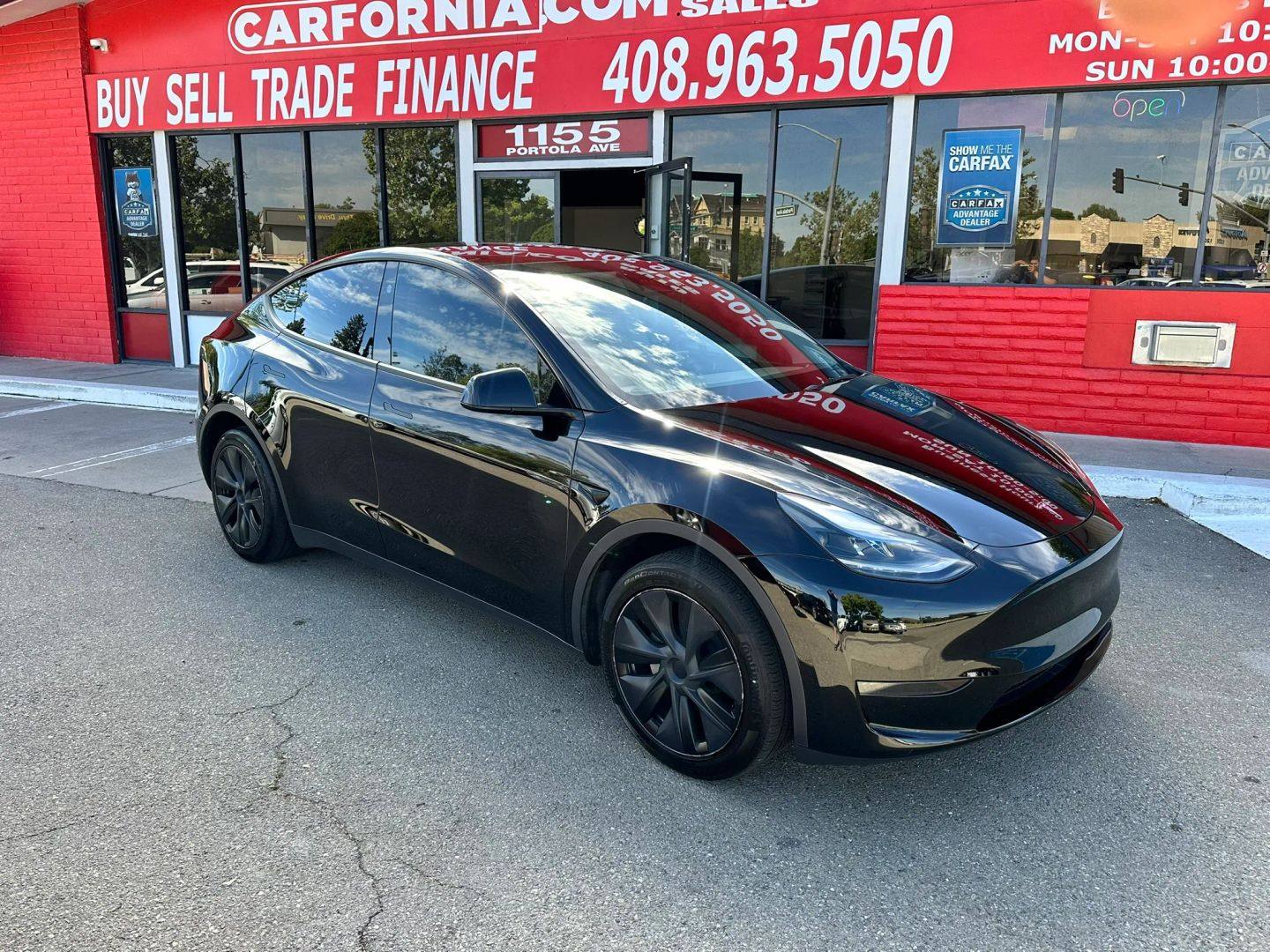 TESLA MODEL Y