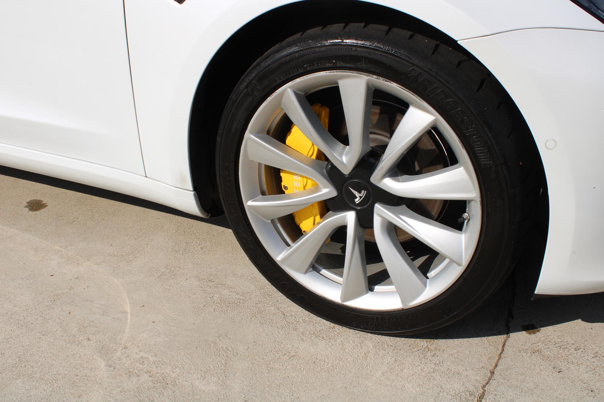 2018 Tesla Model 3 Long range 8