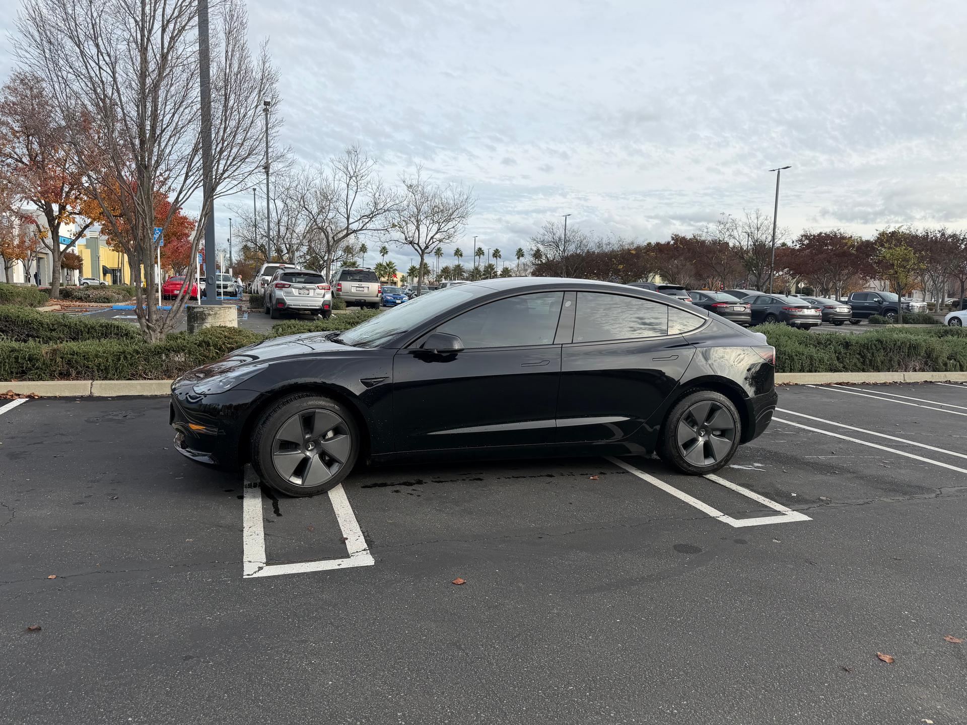 2023 Tesla Model 3 RWD – Low Miles 7