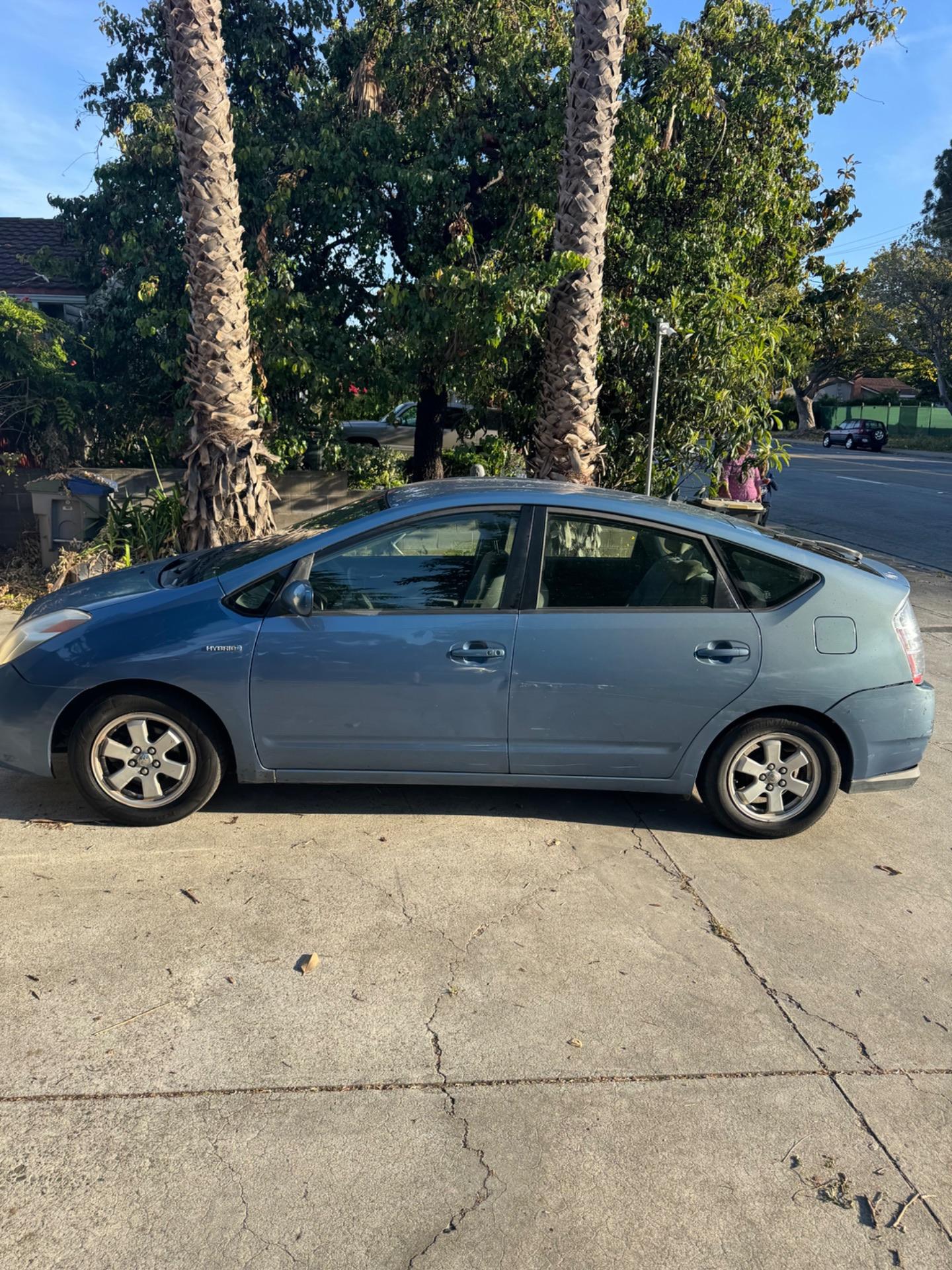 Toyota Prius 4