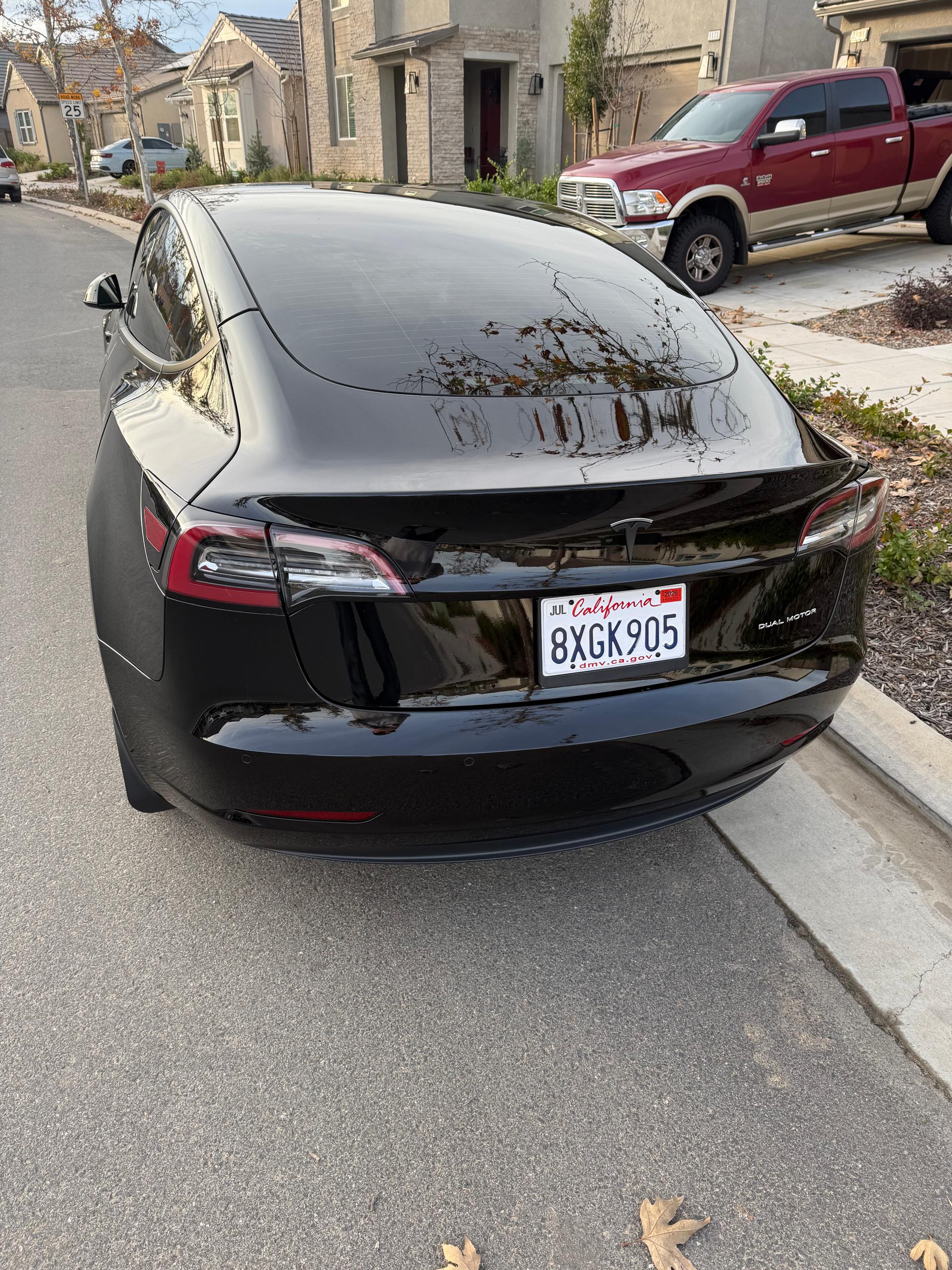 Tesla Model 3 Long Range AWD 3