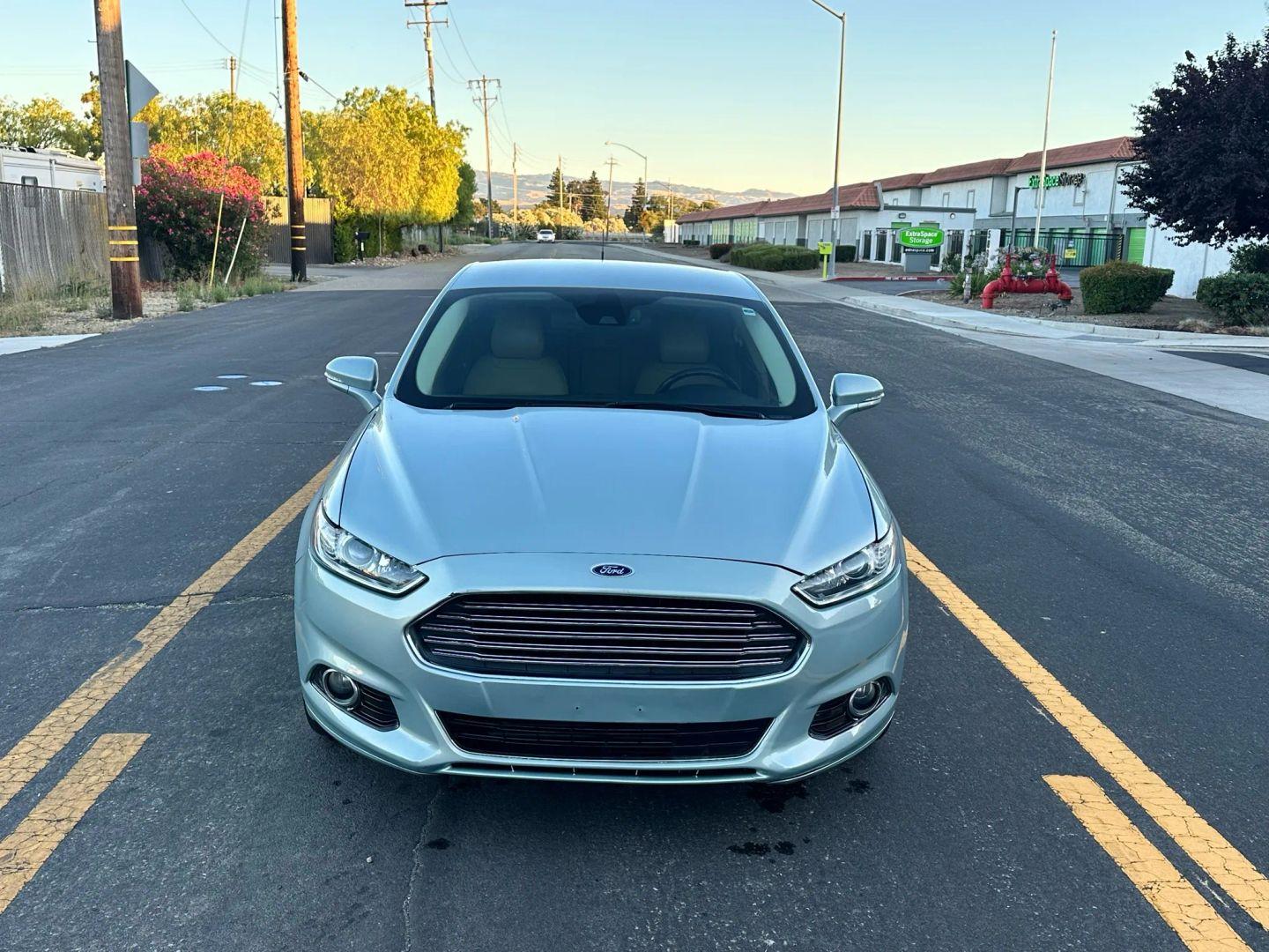 FORD FUSION