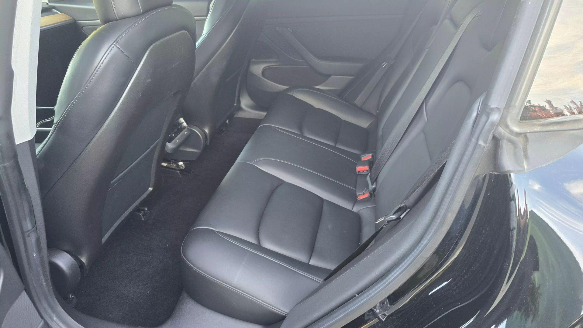 2020 Tesla Model 3 11