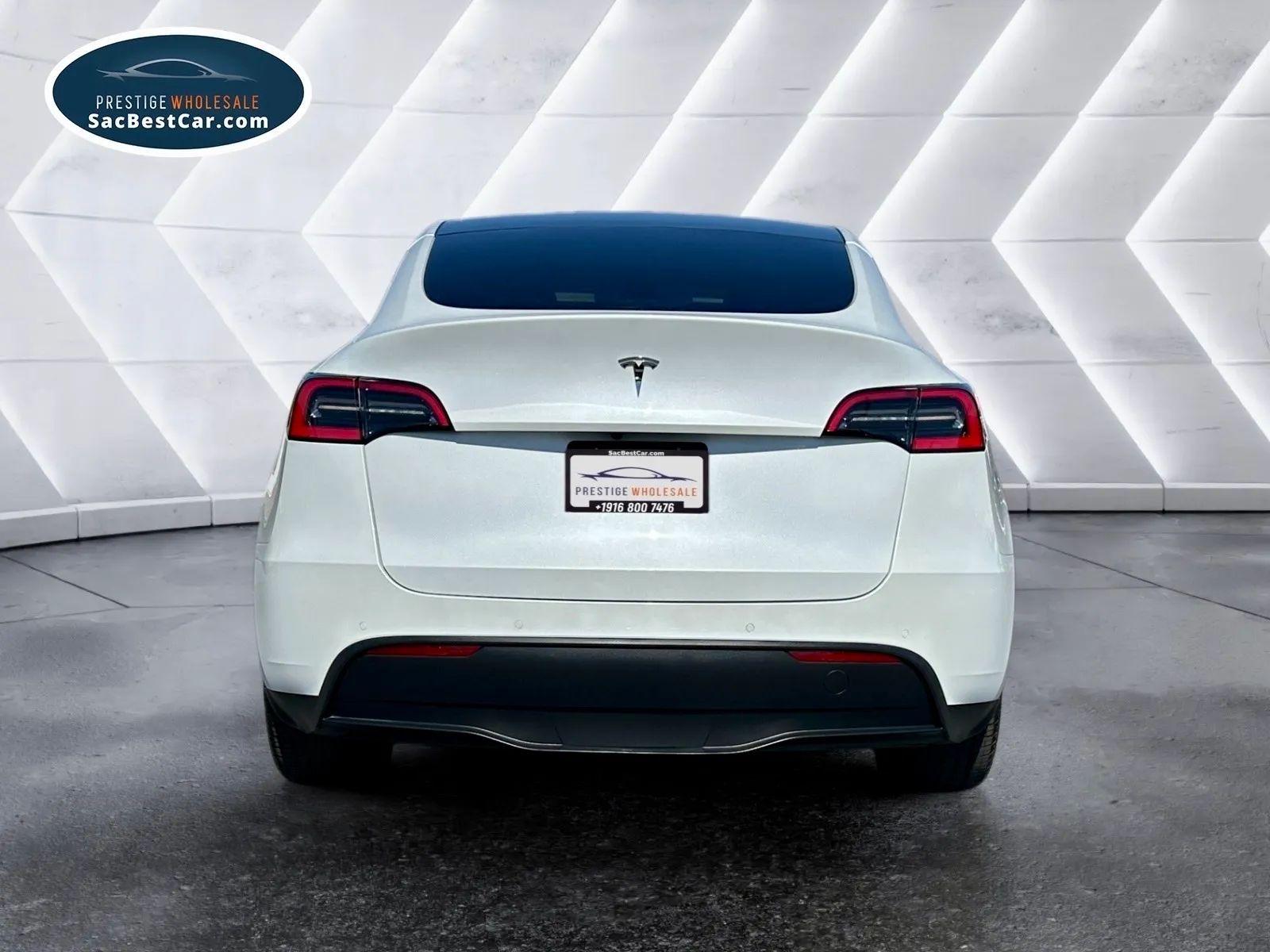 2021 Tesla Model Y 4